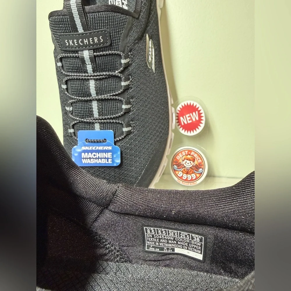 Skechers - Size 8.5 Wide - Glide-Step - Resilience Pull on Black - New - Picture 8 of 9